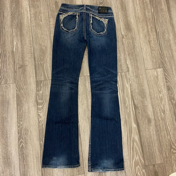 Silver Jeans Tuesday 28/35 - Picture 2 of 4